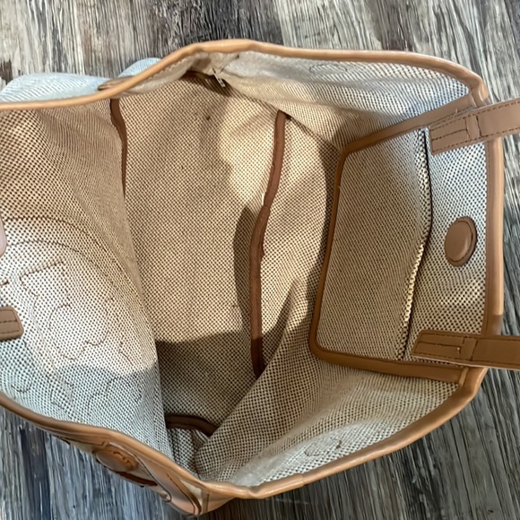 Tory Burch - Picture 2 of 4